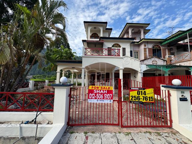 2.5-storey Terraced House (CORNER LOT) 1