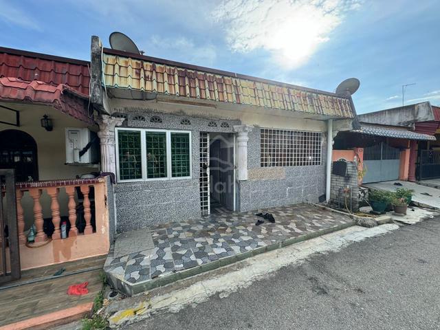 Teluk Kemang Bandar Sunggala Single Storey House For Sale 1