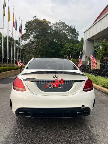 Mercedes Benz C200 AMG Sepc Power Boot 2.0L - 4