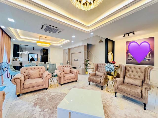 FULLY RENOVATION END LOT Dahlia Clover Taman Cahaya Alam U12 3