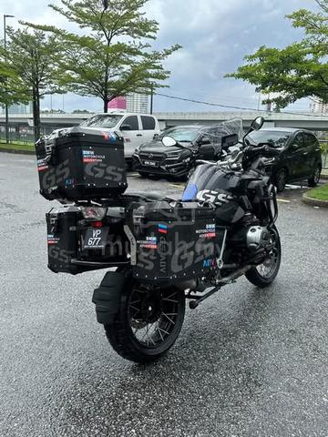 2017 BMW R1200GS GS1200 Akraprovic Full System - photo 3 of 3