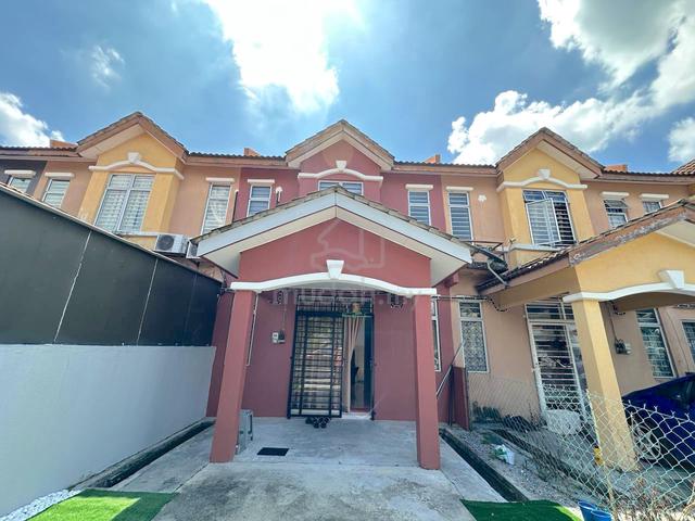 FACING OPEN - Double Storey La Cottage Putra Perdana Puchong 1