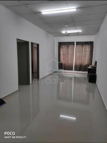 Jelutong Apartment @ Selayang Heights 1
