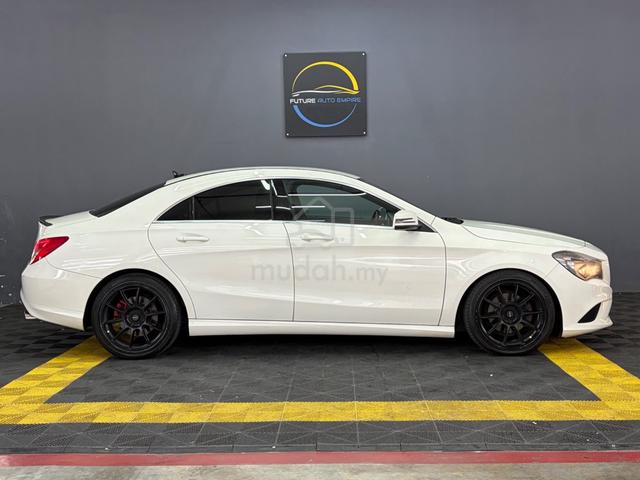 Mercedes Benz CLA-CLASS 1.6 180 CBU C117 / CLA180 - 4
