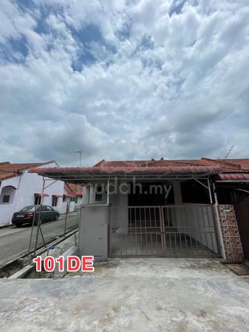 Ready Move IN!! Single Storey Endlot House Rent @ Taman Pahlawan 1