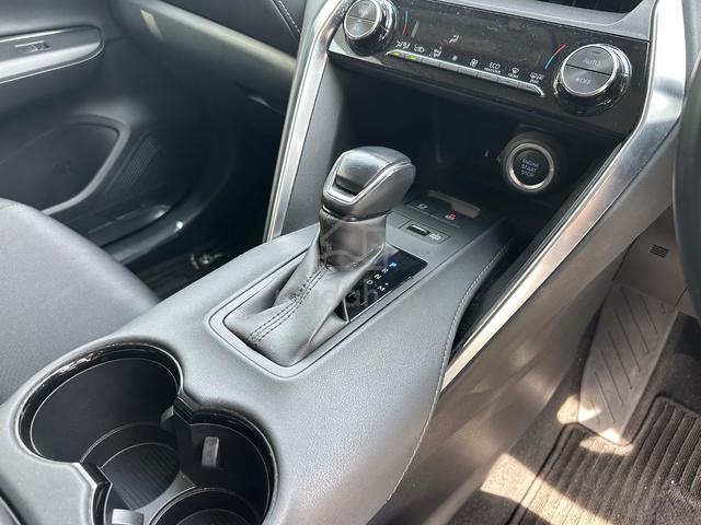 Cheapest In Town 2022 Toyota HARRIER 2.0 S - 5