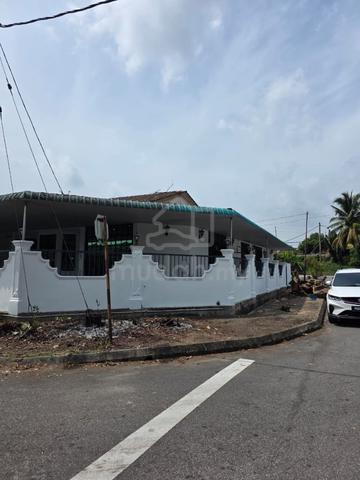 Rumah besar corner lot fully renovated 1