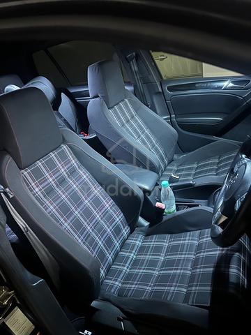 2012 Volkswagen GOLF 2.0 GTI MK6 fully loaded - 2