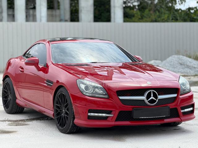 AMG⭐NEW FACELIFT⭐2015 Mercedes Benz SLK 200 (A) - 2