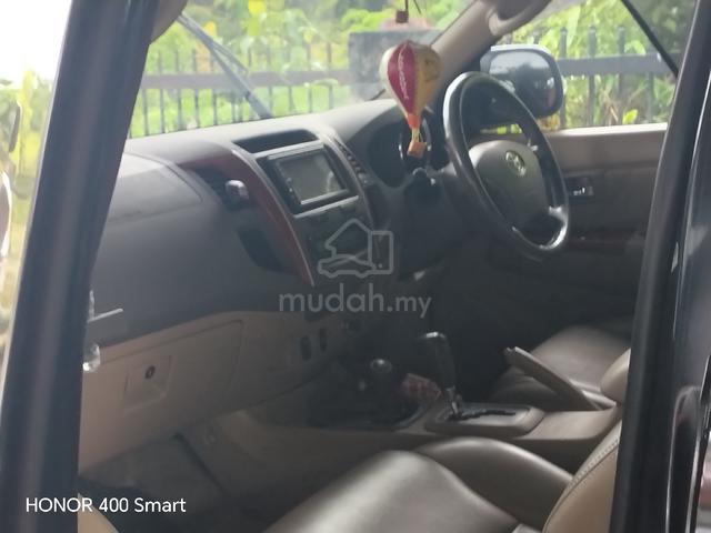 2010 Toyota FORTUNER 2.7 V TRD SPORTIVO FACELIFT - 4