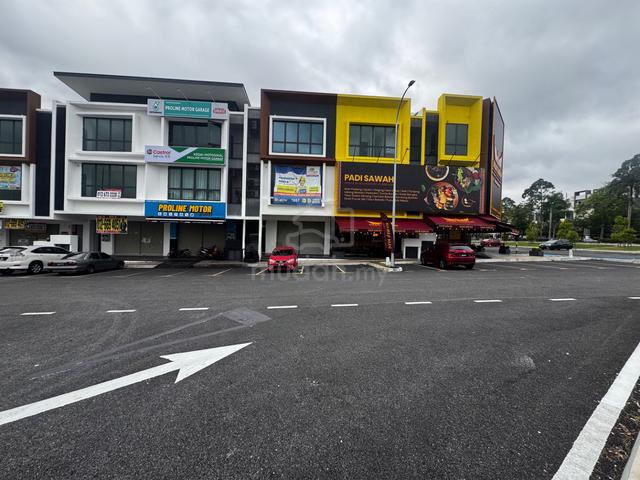 [FOR RENT] 24X70 SHOPLOT Ground floor Bandar Seri Putra Bangi 1