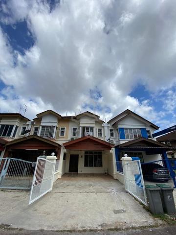 JUAL RUMAH CANTIK đSeri Austin JB 1
