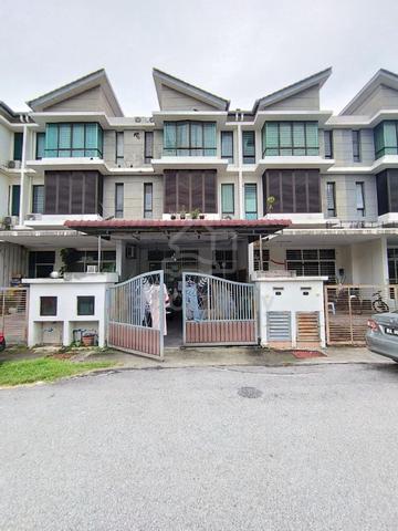 ELITE AREA !! 2.5 Storey Terrace Taman Putra Impiana Puchong 1