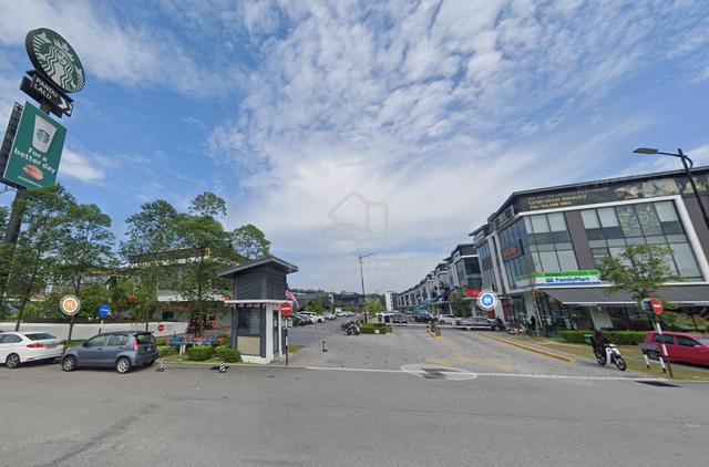 FOR RENT: 3-Storey Shop Lot Iconic Point, Simpang Ampat 1