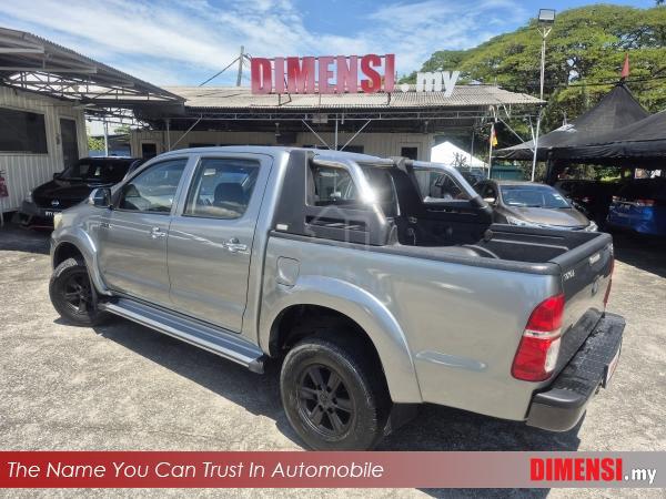 Toyota HILUX 2.5 (A) VNT D/CAB TAHUN DIBUAT 2014 - 2