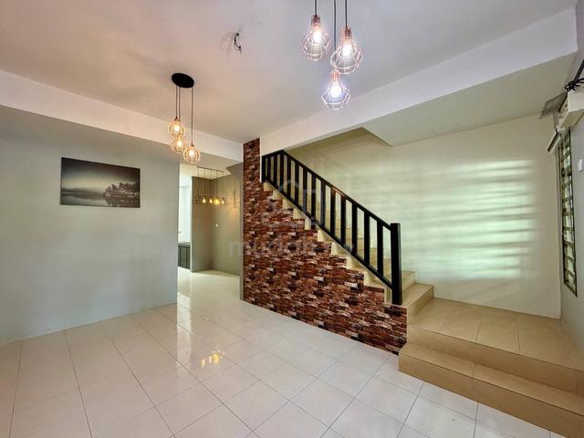 Good Condition / Double Storey Terrace @ Lahat Baru / 4 Bed ,3 Bath 1