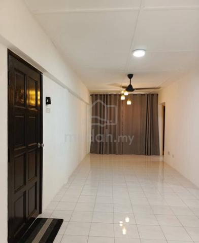 Anggerik Apartment (Taman Bunga Raya) 1