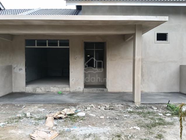 (Pasir Puteh) Teres Baru Tanah Luas Bawah RM300K,Lokasi Menarik 1