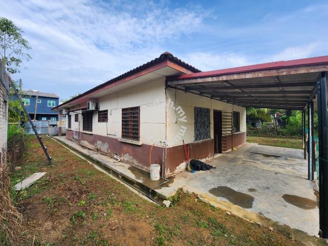 NEAR MRT Bungalow House Kota Perdana Putra Permai Seri Kembangan 1