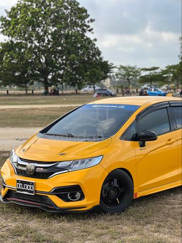 2018 Honda JAZZ 1.5 V (A) - 1