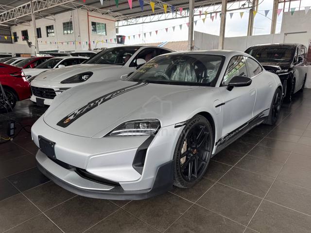 2025 Porsche TAYCAN TURBO GT WITH WEISSACH - 2