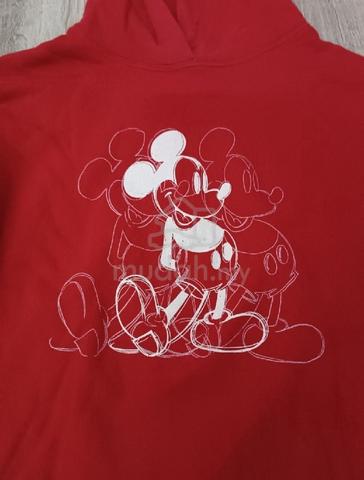 Baju longsleeve tebal uniqlo x Disney - photo 3 of 4