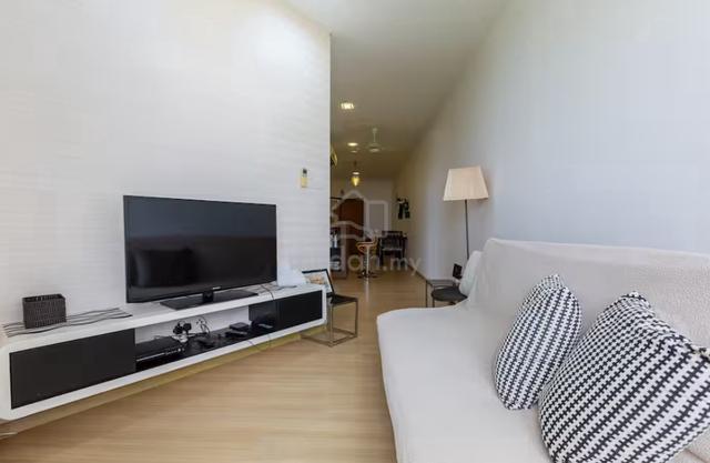 One One Eight (118 @ Island Plaza) 1