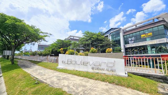 High Footfall Road Ground Floor Shoplot e Boulevard Denai Alam 1