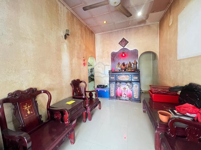 HAPPY VALLEY AIR ITAM 1½-Storey Terrace @ Lembah Ria 3-Bedrooms 1