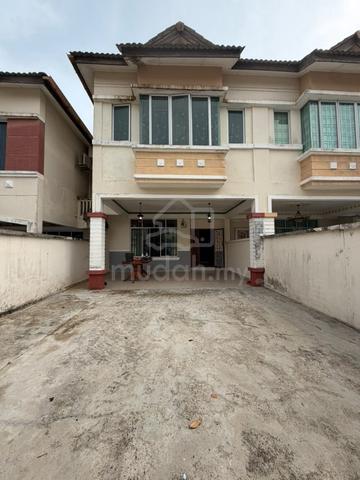 Renovated 5-Bedroom Terrace House | Taman Sri Pulai Perdana 1