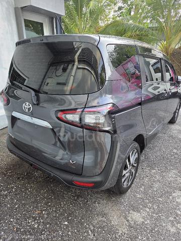 2016 Toyota SIENTA 1.5 V (A) - 2