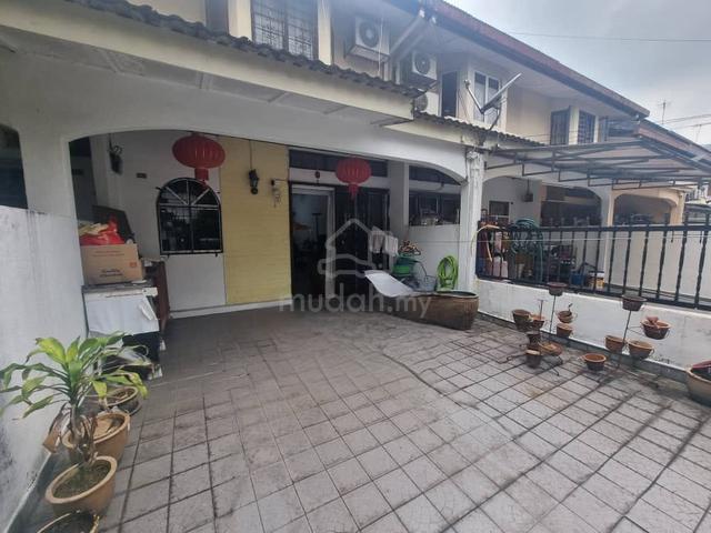 Sri sinar 2.5 storey terrace house for rent, segambut, partially 1