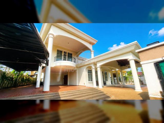 Exclusive Spacious 2-Storey Luxury Bungalow @ Seksyen 8, Shah Alam 1