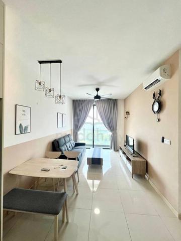 The M @ Medini Macrolink 1