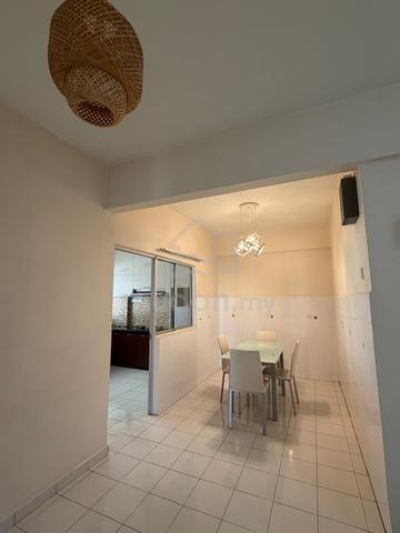 Putra Place 1