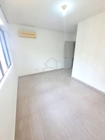 Putra Villa Condominium 4