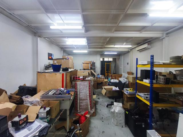 1.5 Storey Link Factory TPP Utama Puchong For Rent 1