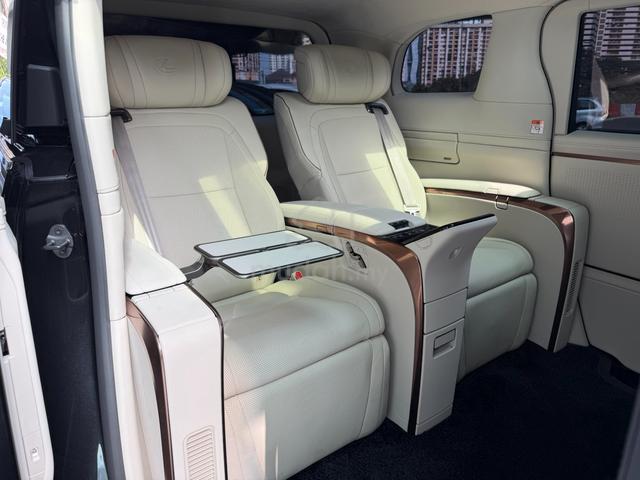2024 Lexus LM500H Executive - 5A - 1134 km - 5