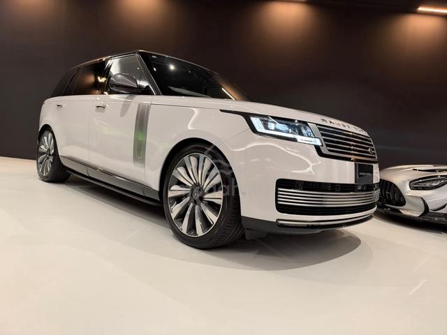 Unreg 2025 Range Rover SV Bespoke 1858 Edition - 2