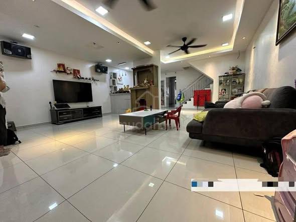 Bayu Tinggi Klang Double Storey renovated unit super value buy 1