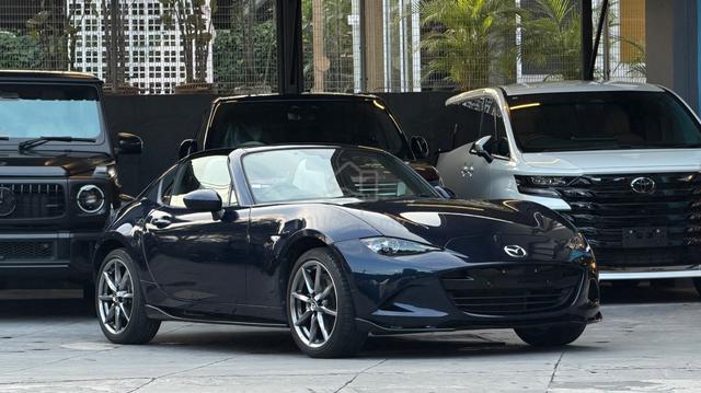 2022 Mazda MX-5 2.0 RF VS White Selection (A) - 1