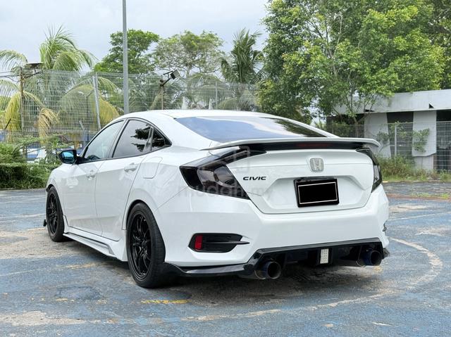 2016 Honda CIVIC 1.8 I-VTEC (A) - 4