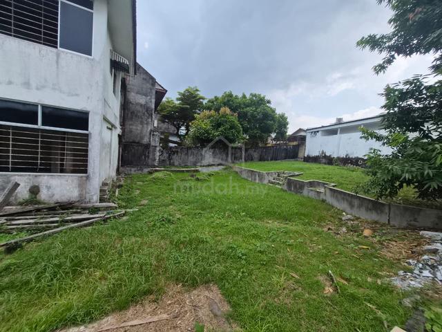Exclusive Corner Land at Tanjung Bungah For Sale 1