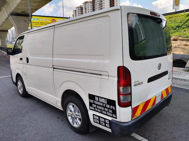 2011 Toyota HIACE 2.5 (M) Panel Van No Paint - 4