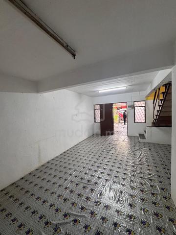 Rumah 2 Tingkat Pontian Dekat Bandar & Kedai 1