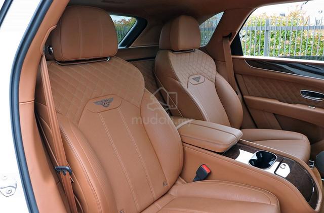 2022 Bentley BENTAYGA 4.0 V8 4 Seater Brown Interi - 4