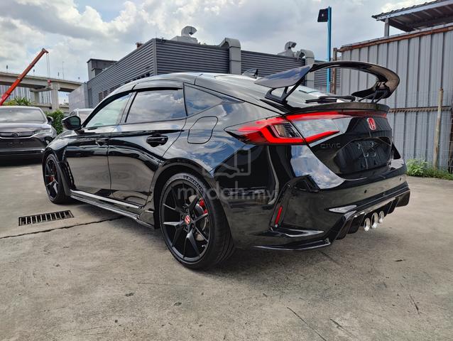 BLACK 2025 Honda CIVIC 2.0 TYPE R FL5 OFFER UNIT - 2