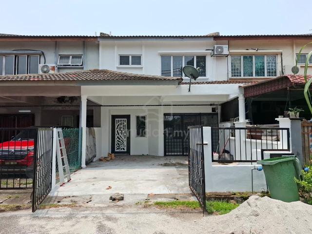 REFURBISHED & RENO UNIT. Double Storey Teres, Jalan Dato Abdul Hamid, 1