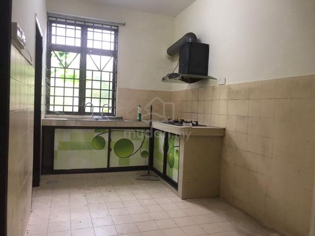 Bandar Dataran Segar Lukut Port Dickson FREEHOLD 2Storey HOUSE 20X70 1