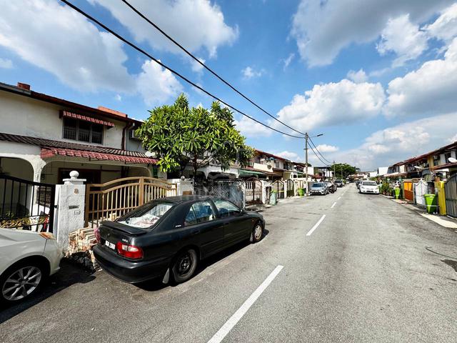 Double Storey Terrace Bandar Baru Sri Petaling 1